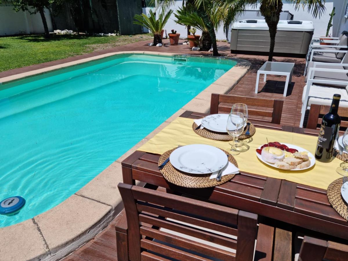 Guest House Ruceel Aroeira Almada Ngoại thất bức ảnh